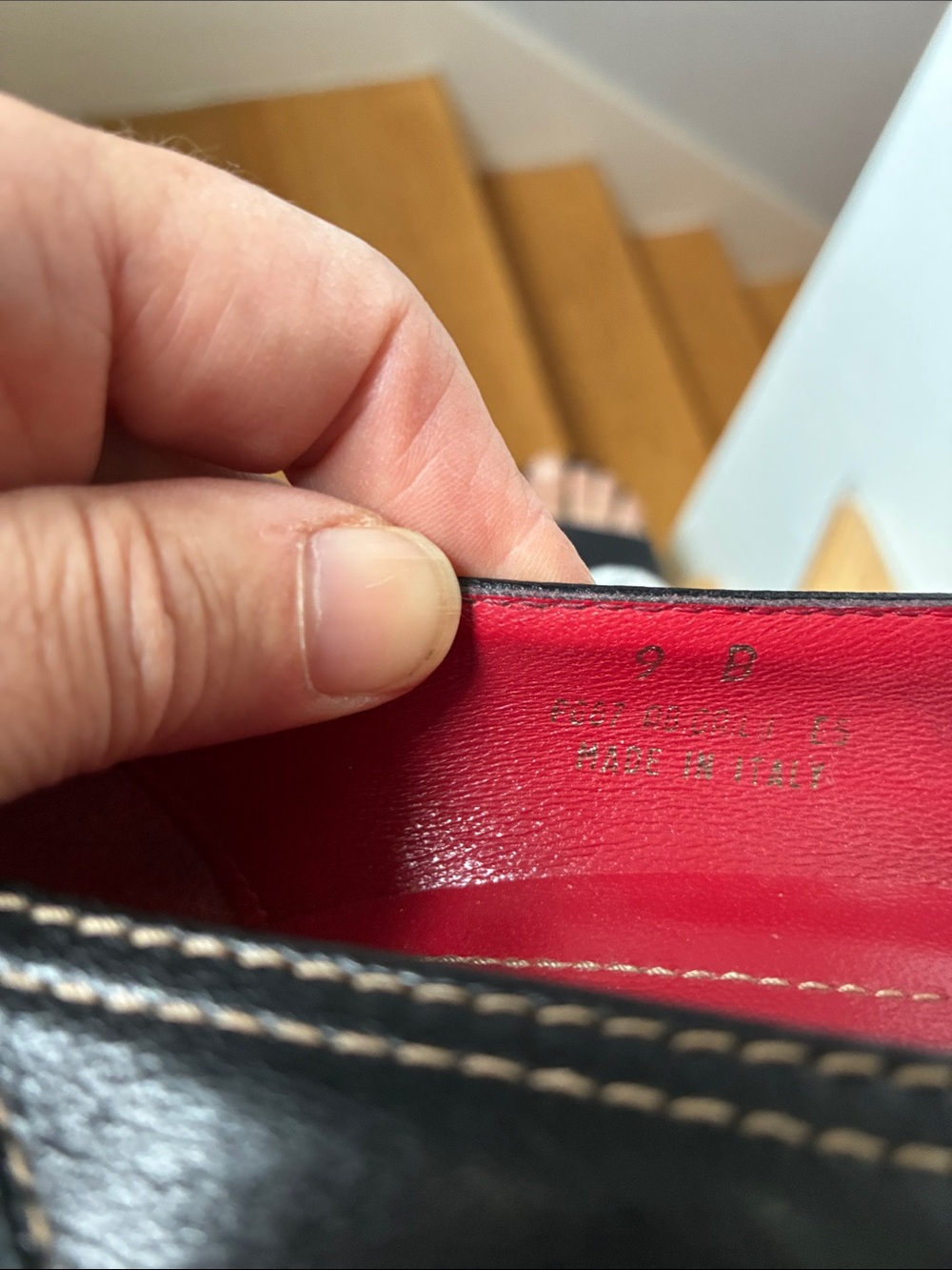Coach Black leather pumps. SZ US9B or M - Picture 4 of 7